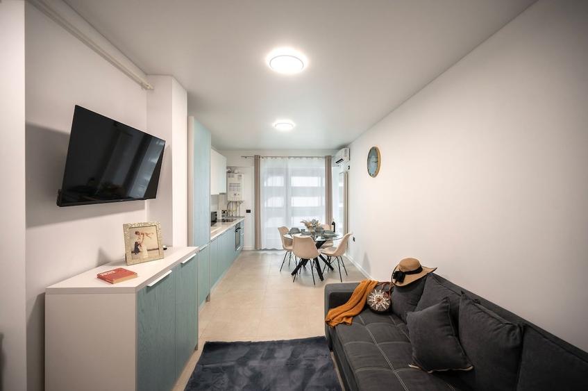 Apartament cu 2 camere decomandat în Mamaia-Sat