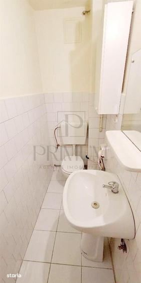 Apartament cu 3 camere semidecomandat, mobilat în Girocului