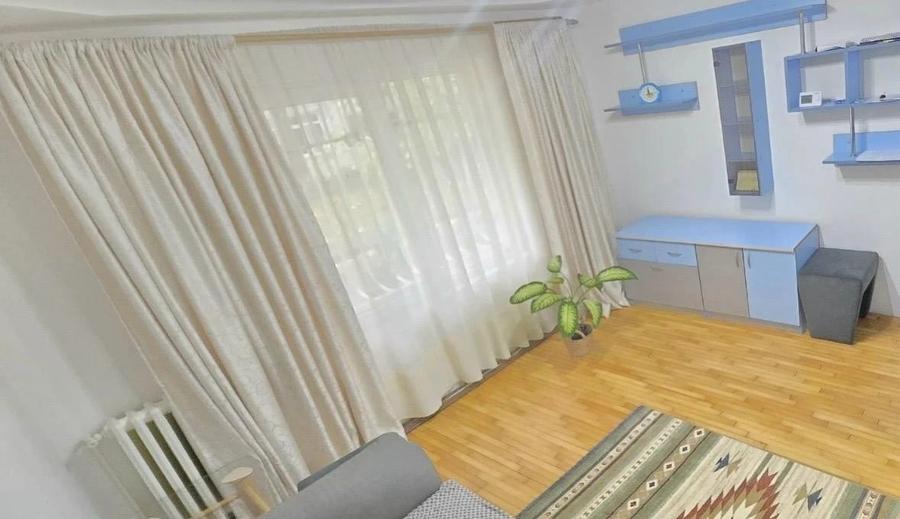 Apartament cu 2 camere semidecomandat în Alexandru cel Bun