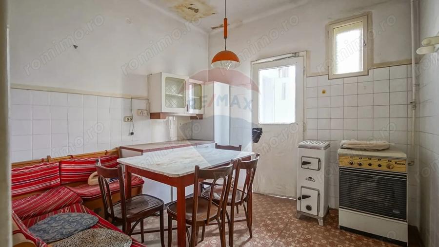 Apartament cu 3 camere decomandat în Centrul Civic