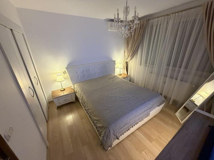Apartament cu 3 camere semidecomandat în Ultracentral