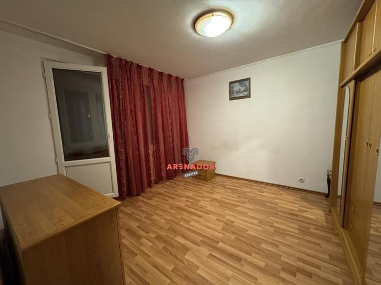 Apartament cu 3 camere în Titan