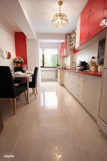Apartament cu 3 camere, mobilat în Central