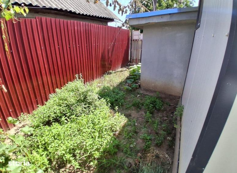Casă cu 4 camere cu Teren 400 Mp în Tătărași