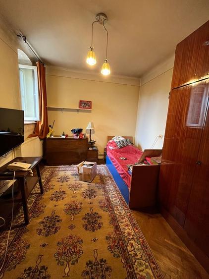 Apartament cu 3 camere semidecomandat, mobilat în Grivița