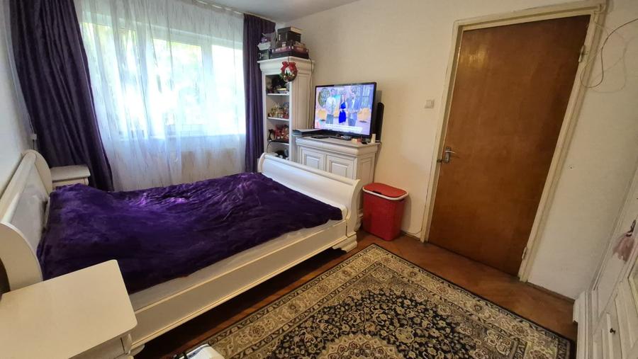Apartament cu 2 camere semidecomandat în Hărmanului