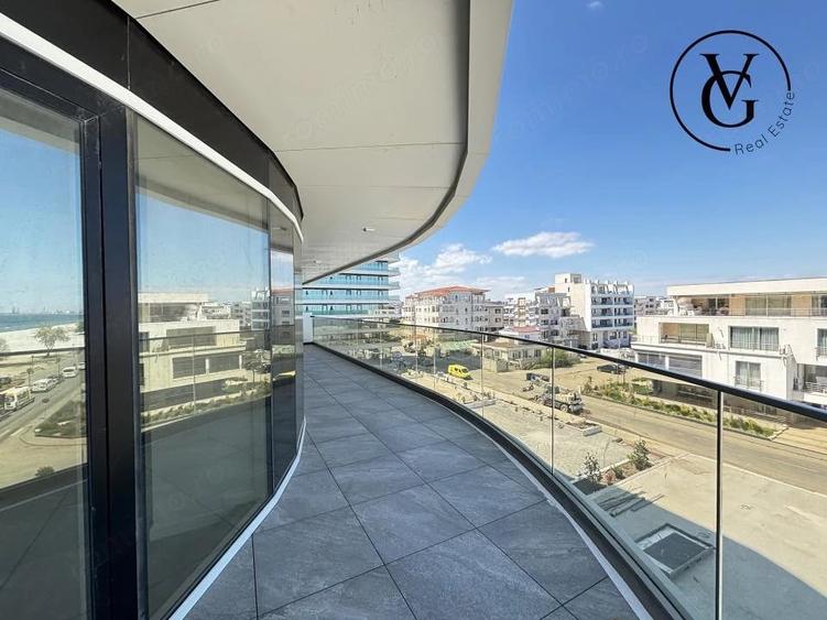 Apartament cu 3 camere semidecomandat în Nord