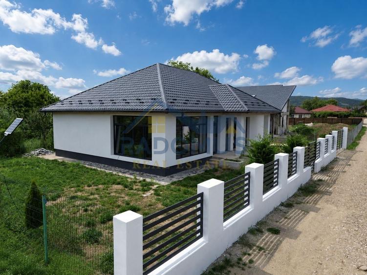 Casă individuală cu 3 camere cu Canalizare în Măgurele