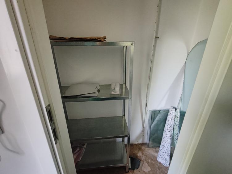 Apartament cu 2 camere semidecomandat în Gemenii