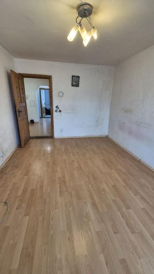 Apartament de vanzare 2 camere la 10 min. de metrou 1 Decembrie 1918 - 2