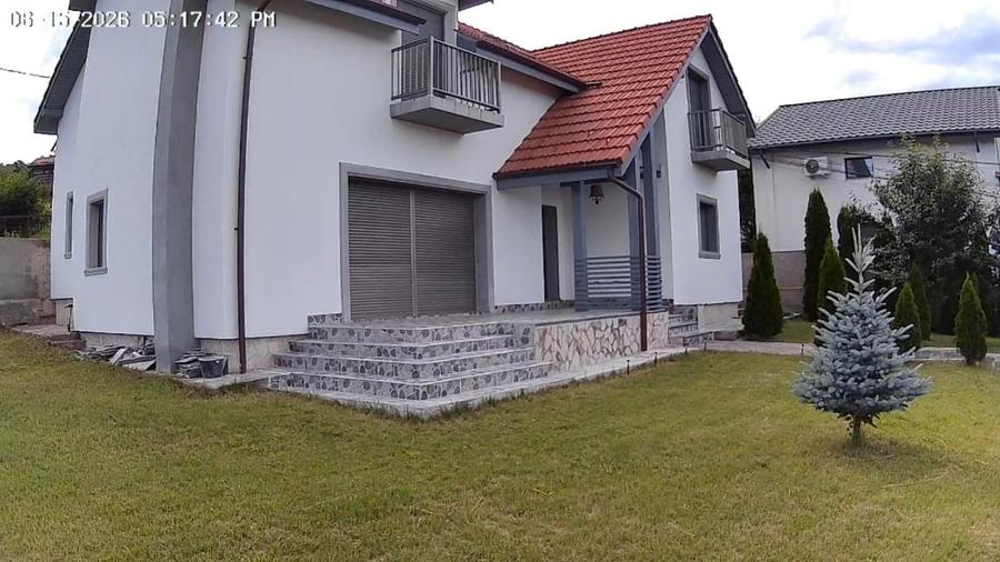 Casă cu 4 camere în Sărata