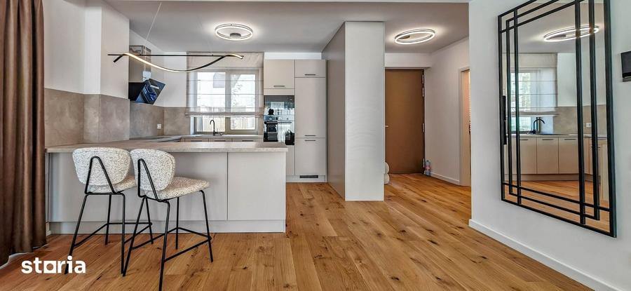 Casă cu 5 camere cu Teren 200 Mp în Central