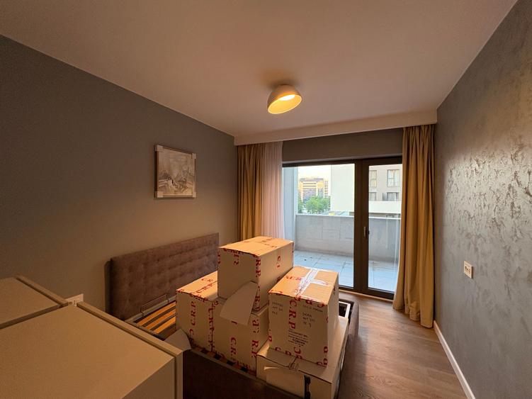 Apartament cu 2 camere semidecomandat în Barbu Văcărescu