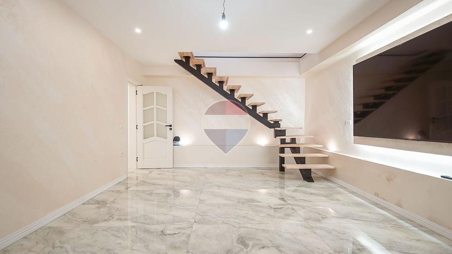 Apartament cu 3 camere decomandat în Bod