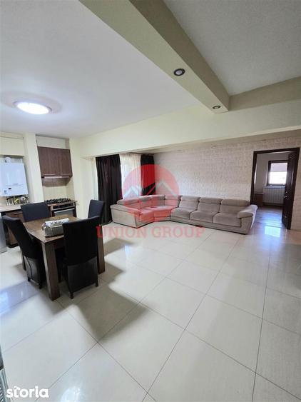 Apartament cu 4 camere în Gara
