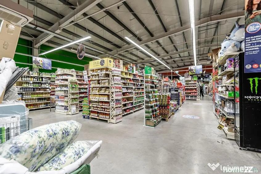 Spațiu comercial, de 841 mp, în Central