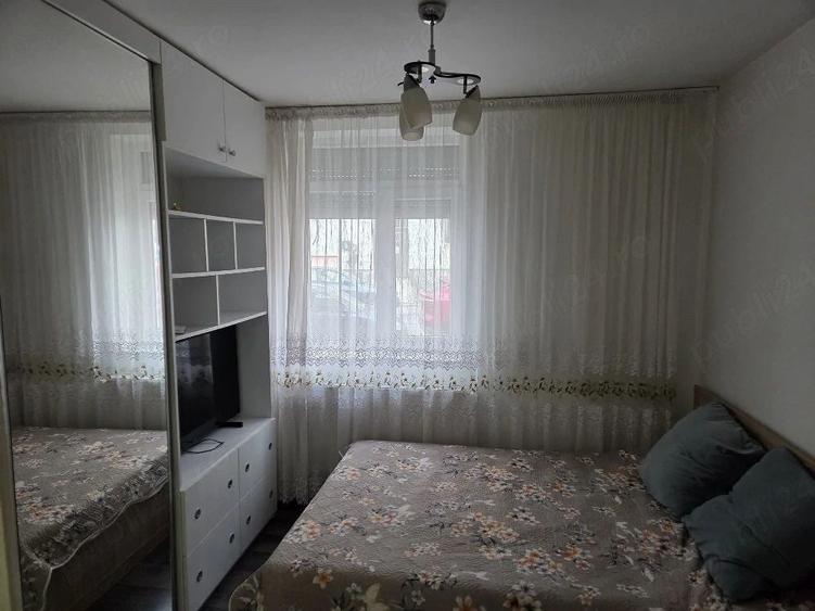 Apartament cu 2 camere decomandat, mobilat în Teiul Doamnei