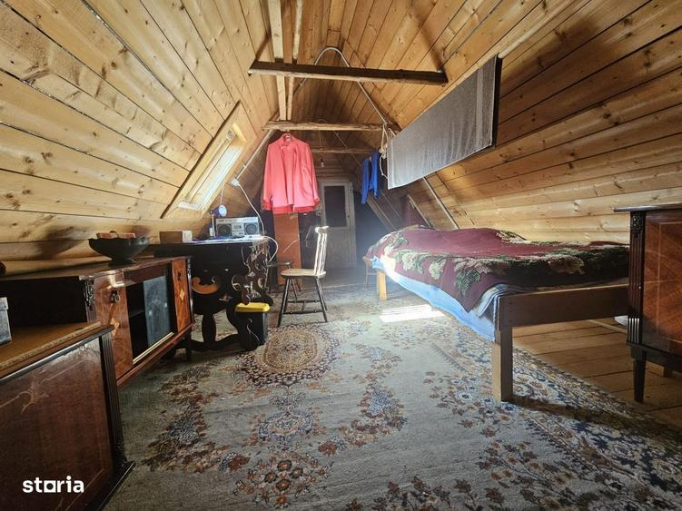 Casă cu 4 camere cu Teren 1685 Mp în Mărișel