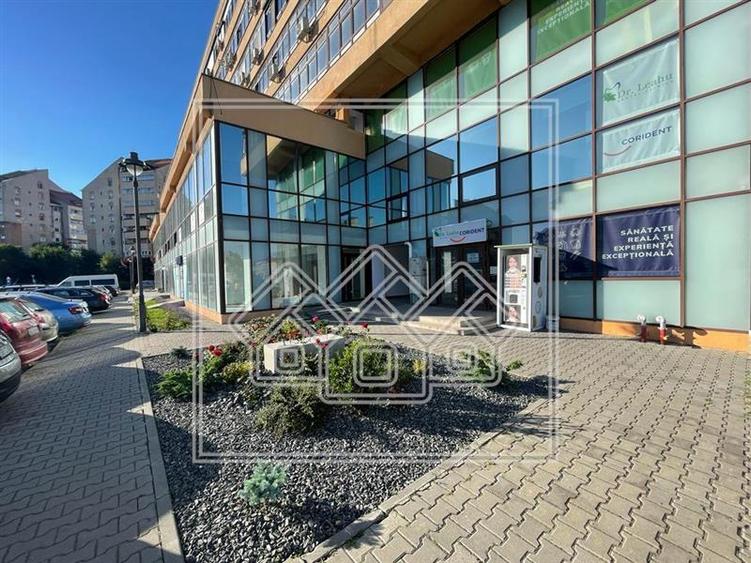 Spațiu comercial, de 614.25 mp, în Aeroport