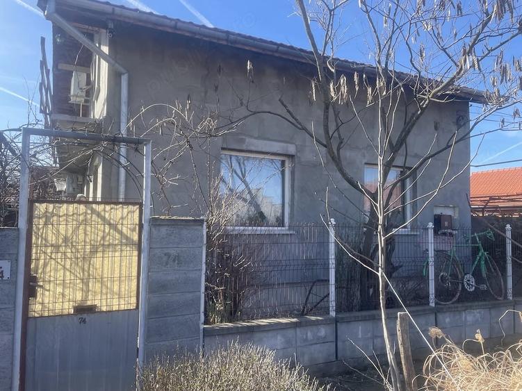 Casă cu Teren 1250 Mp în Central