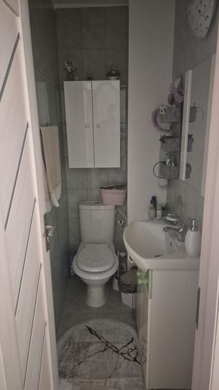 Apartament cu 3 camere în Rovine