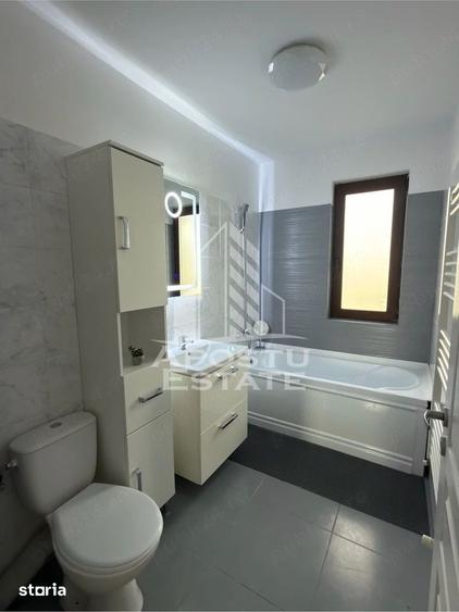 Casă cu 3 camere cu Canalizare în Giroc