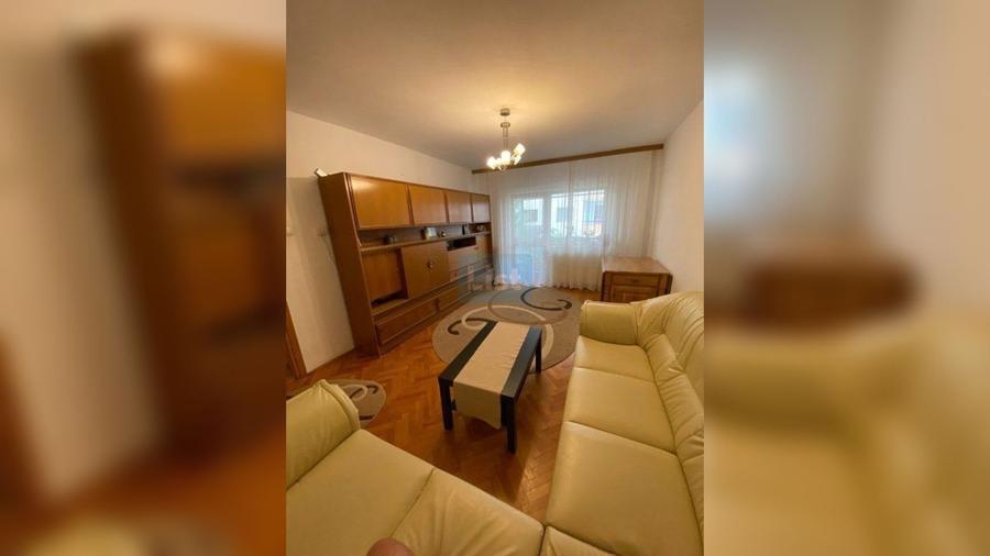 Apartament cu 4 camere decomandat, mobilat în Între Lacuri