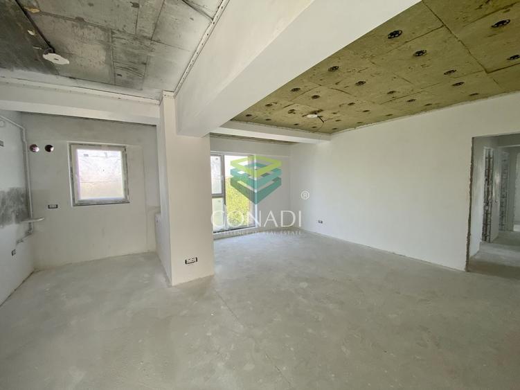Apartament cu 4 camere decomandat în Cotroceni