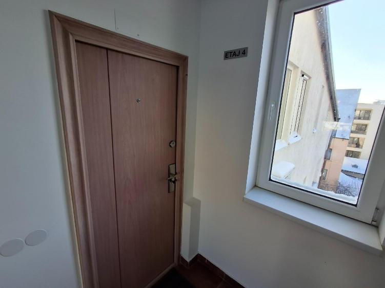 Apartament cu 3 camere semidecomandat în Floreasca