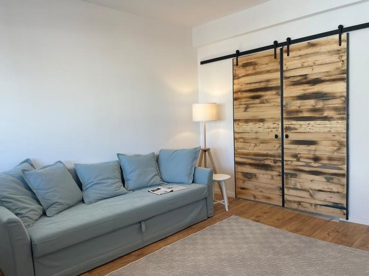 Apartament cu 2 camere nedecomandat, mobilat în Cișmigiu