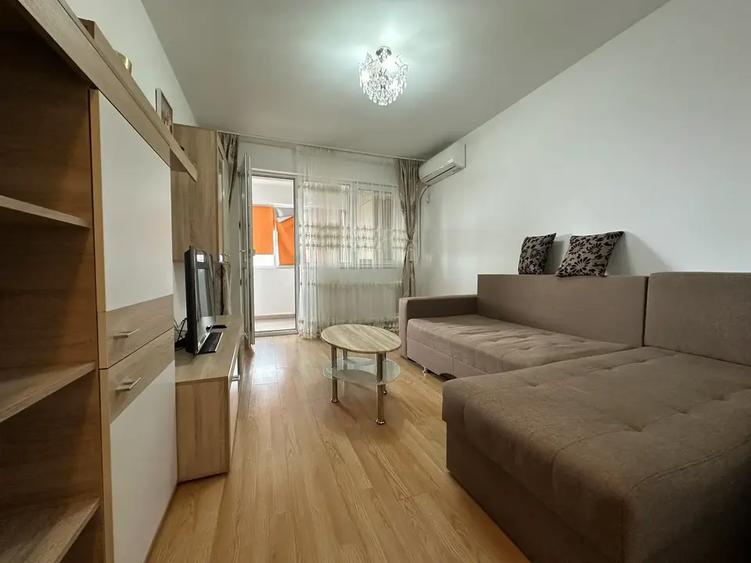 Apartament cu 2 camere decomandat, mobilat în Central — fotografia 3