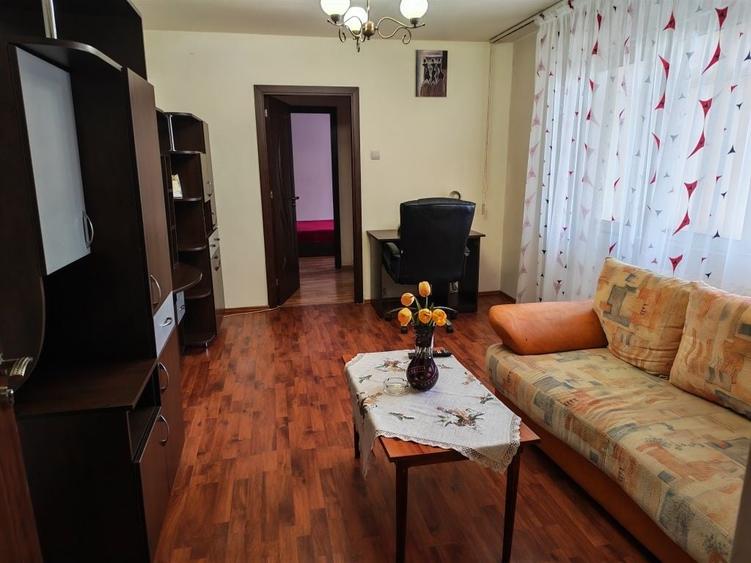 Apartament cu 2 camere semidecomandat în Brazda lui Novac