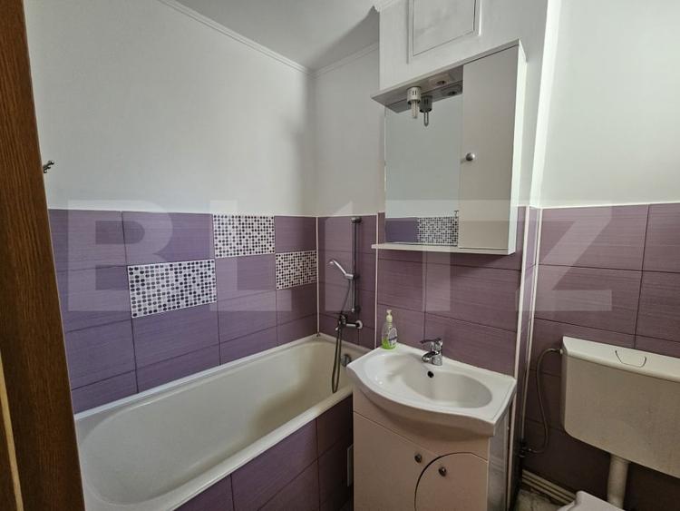 Apartament cu 2 camere semidecomandat, mobilat în Nicolina