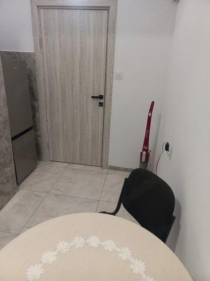 Apartament cu 2 camere semidecomandat în Independenței