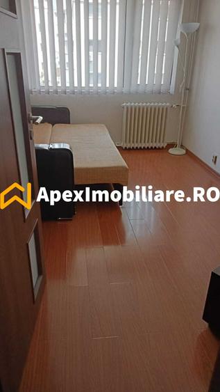Apartament cu 3 camere decomandat, mobilat în Dristor