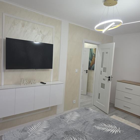 Apartament cu 2 camere semidecomandat în Șagului