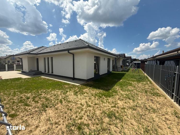 Casă cu 4 camere cu Teren 400 Mp în Central