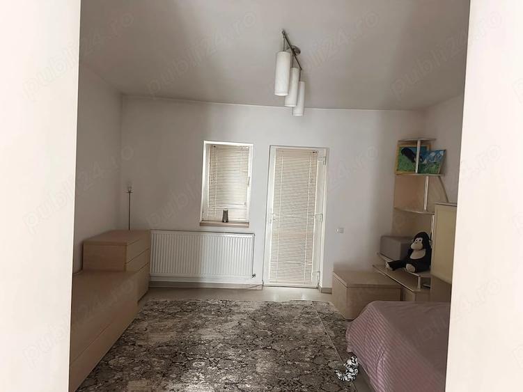 Garsonieră decomandată în Iris