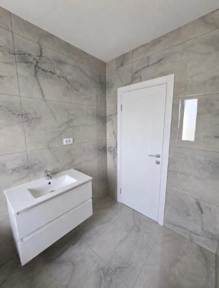 Casă individuală cu 3 camere cu Canalizare în Chicerea
