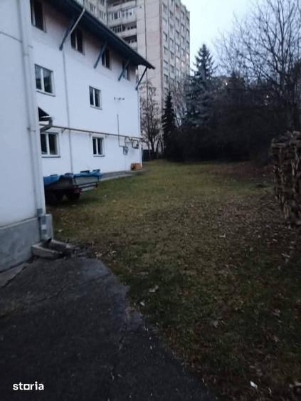 Spațiu comercial, de 370 mp, în Central