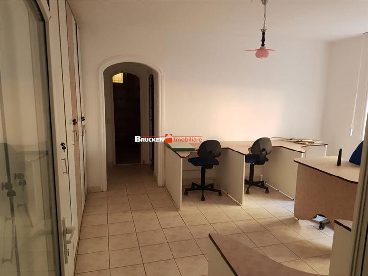 Spațiu comercial, de 58 mp, în Ultracentral