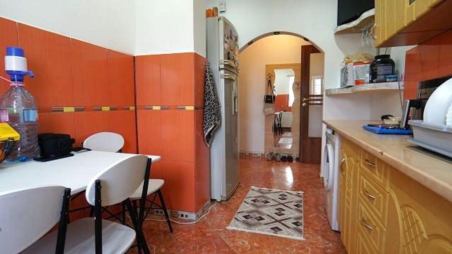 Apartament 2 camere de vânzare – Micro 9, Târgoviște – modernizat - 9