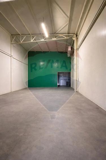 Spațiu comercial, de 480 mp, în Poiana