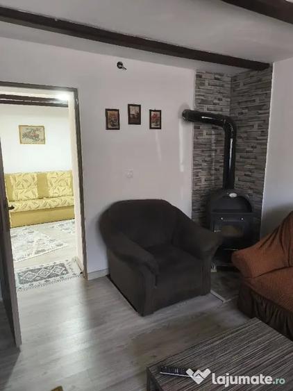 Casă cu 3 camere în Uileacu de Munte