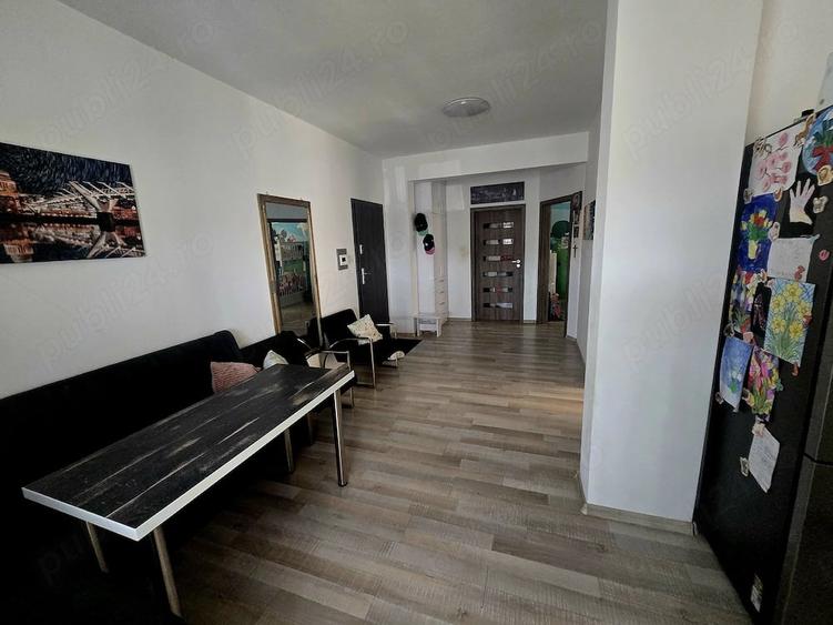 Apartament cu 3 camere decomandat în Sântandrei