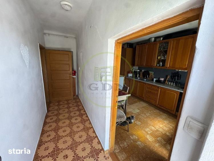 Casă cu 5 camere decomandat cu Teren 430 Mp în Siloz