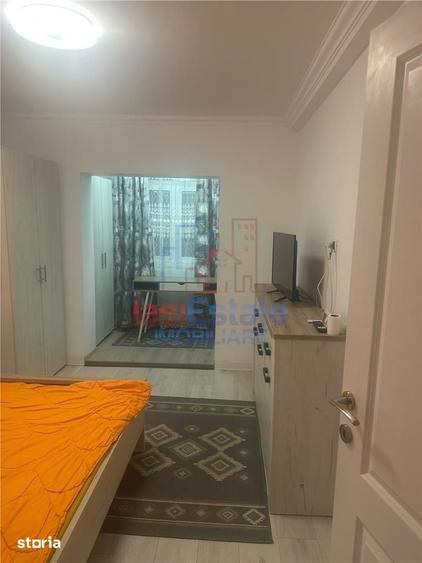 Apartament cu 3 camere decomandat în Canta
