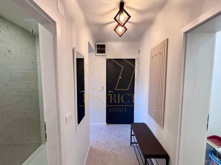 Apartament cu 2 camere semidecomandat, mobilat în Ultracentral