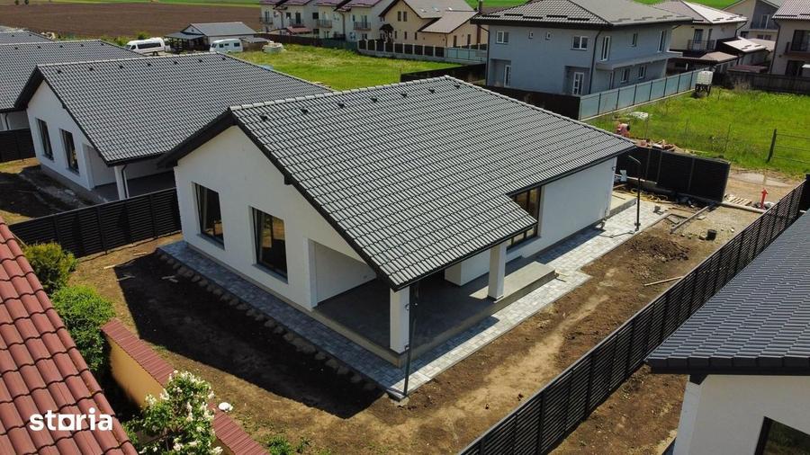 Casa pe parter cu 4 camere de vanzare - Sanpetru - 9