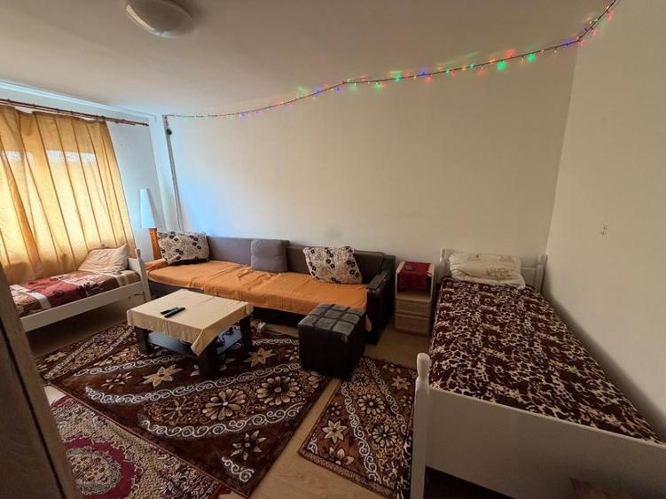 Apartament cu 2 camere, mobilat în Ștrand